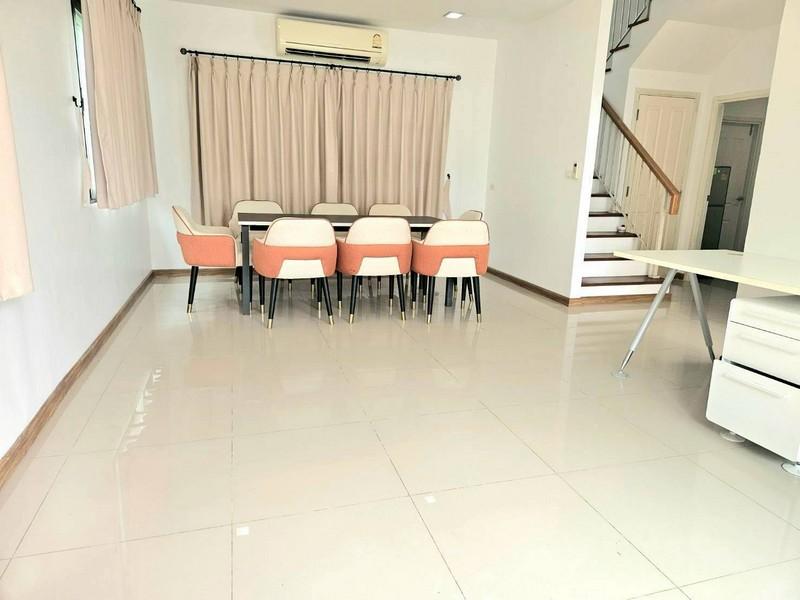 ให้เช่าบ้านเดี่ยว 3 ชั้น หลังใหญ่ โกลเด้น เพรสทีจ วัชรพล สุขาภิบาล 5 ขนาด 50 ตรว 5นอน 4น้ำ พร้อมแอร์ให้ทั้งหลัง - ghd000 3