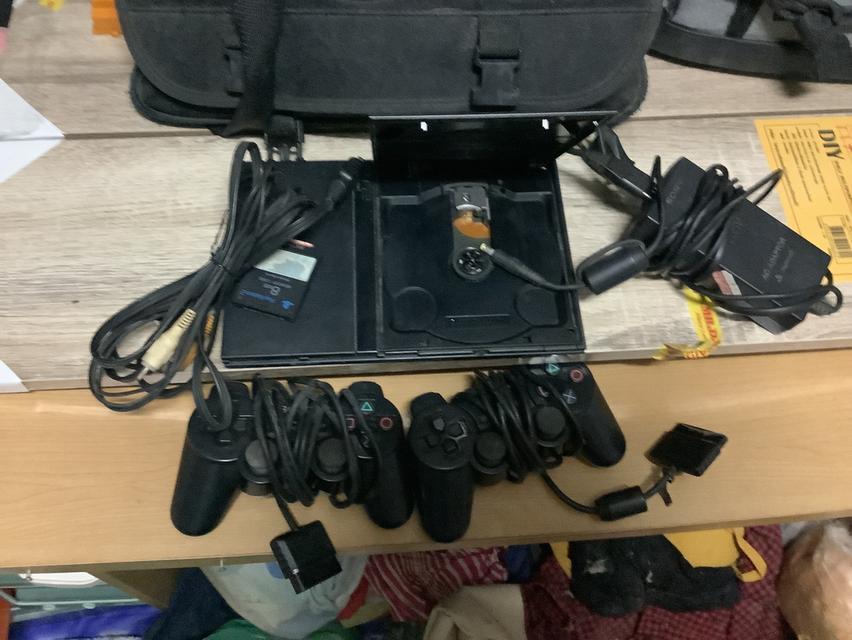 เพลย์2สภาพใช้งานได้ปกติดี+เหมาเกมเพลย์12เครื่อง,จอย,อุปกรณ์ต่างๆ