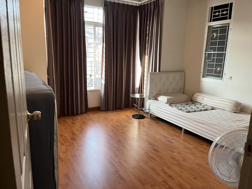 ขายบ้านแฝด หมู่บ้านชิชากร 2 ติดถนนกาญจนาภิเษก 19