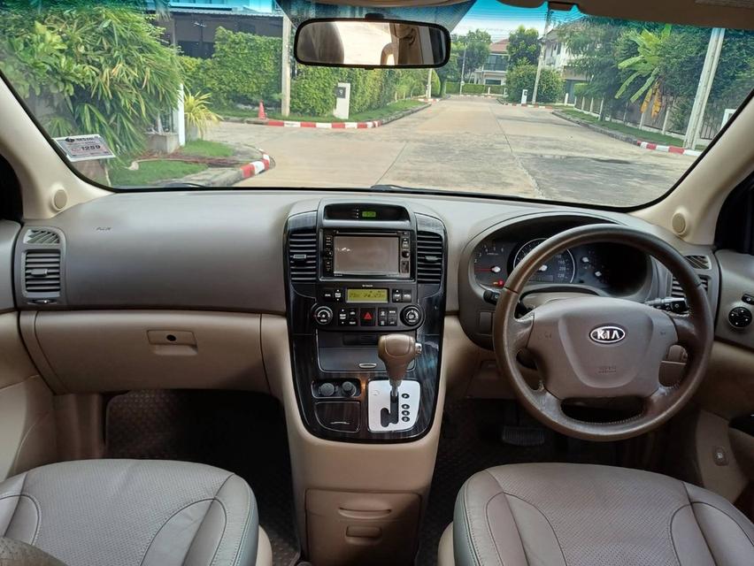 ปี 2012 KIA GRAND CARNIVAL CEO DIESEL AUTO TOP สุด ประตูสไลด์ไฟฟ้า 2 ข้าง 4