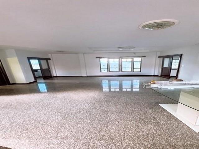 PB5859ขายบ้าน ซอยประดิษฐ์มนูญธรรม 15 บ้านนอกโครงการ ทำเลดีมากๆ อยู่หลังเซ็นทรัลอีสต์วิลล์ 4