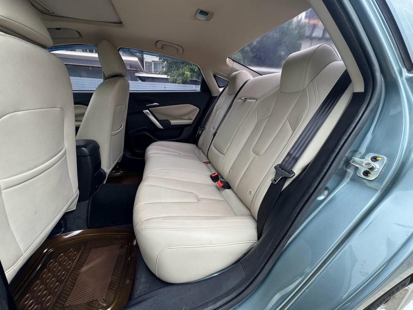 MG5 1.5X Top Sunroof AT 2016 รูปที่ 11