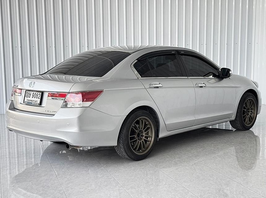Honda Accord 2.4EL เบนซิน เกียร์ออโต้ ปี2011 7