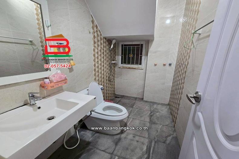 บ้านเดี่ยว เนื้อที่ 56 ตร.ว. หมู่บ้าน นนทวี วิลล์ 7 ถ.สกุลดี-กลางเมืองหนองจอก : Noantawee Ville 7 Sakuldee-Nongjok ถนนเชื่อมสัมพันธ์ แขวงหนองจอก เขตหน 9