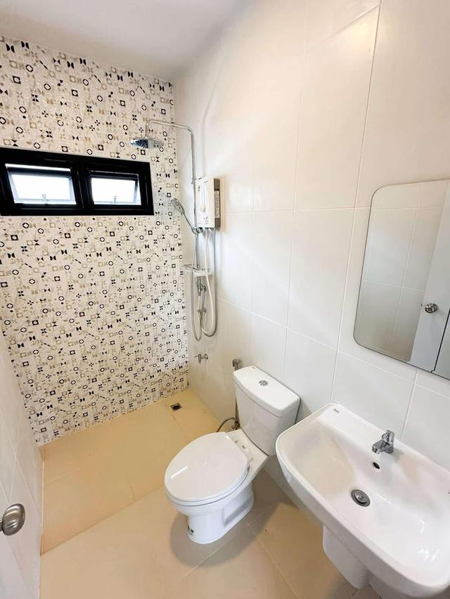 ขายบ้านเดี่ยวไม่เกิน 2 ล้าน 3 นอน 2 น้ำ น้ำไม่ท่วม ใกล้ศูนย์ราชการอ.สันกำแพง 1 กม. ฟรีโอน 5