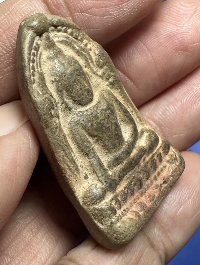 พระชินราช ใบเสมาเนื้อดิน