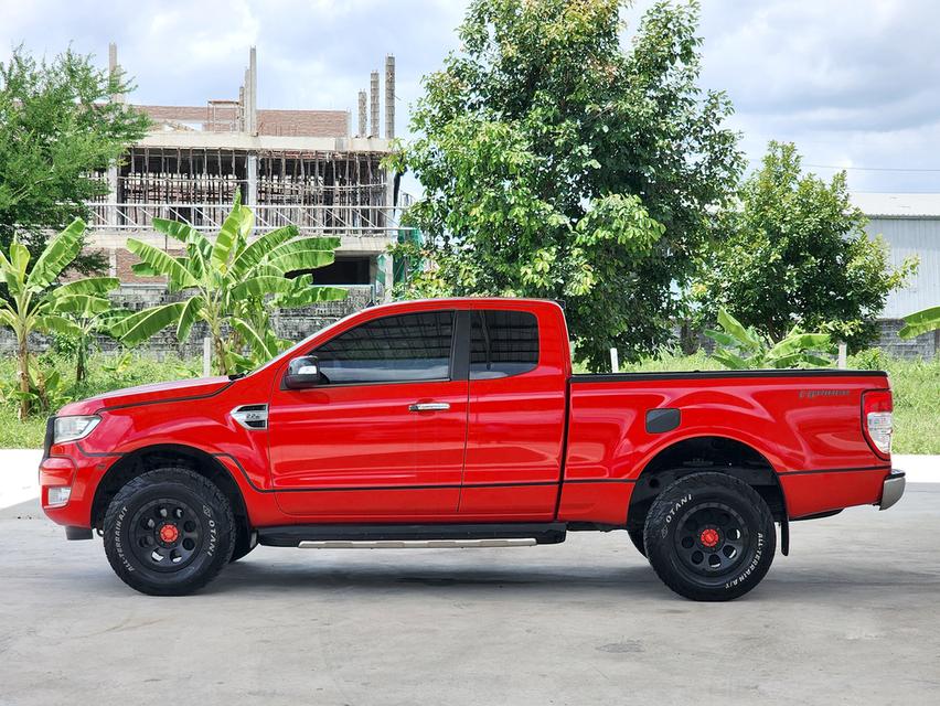 FORD Ranger Cab 2.2XLT ยกสูง A/T ปี 2015 จด 2016 ขายถูก มีอเดียว รถสวยมีเสน่ห์ 3