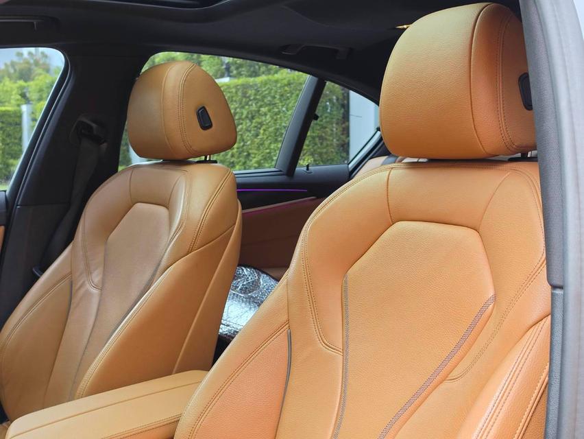 BMW 530e M SPORT LCI ปี 2022 (G30) รถศูนย์มือเดียว เจ้าของเดียว ประวัติศูนย์ครบทุกระยะ รูปที่ 16