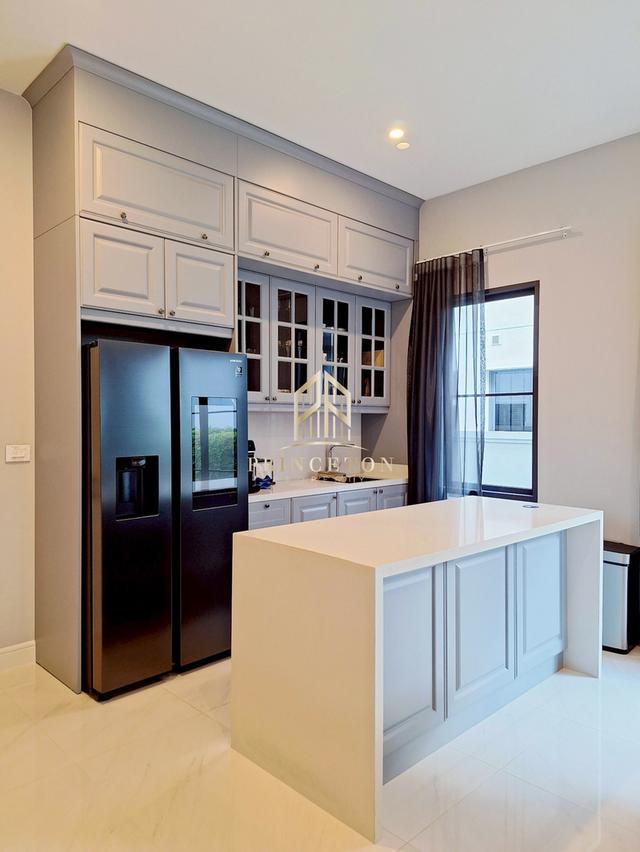 Luxury House Narasiri Krungthep Kreetha 9