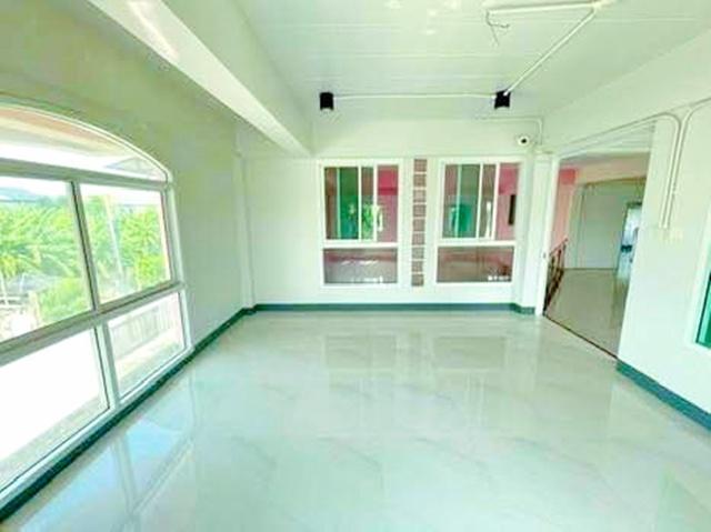 ดีไซน์ทันสมัย สภาพสวย 100ตร.ว. 700ตร.ม. พัฒนาการ 91-99 9นอน 4 น้ำ อาคาร 4ชั้น สวนหลวง ร.9 900ม. 4