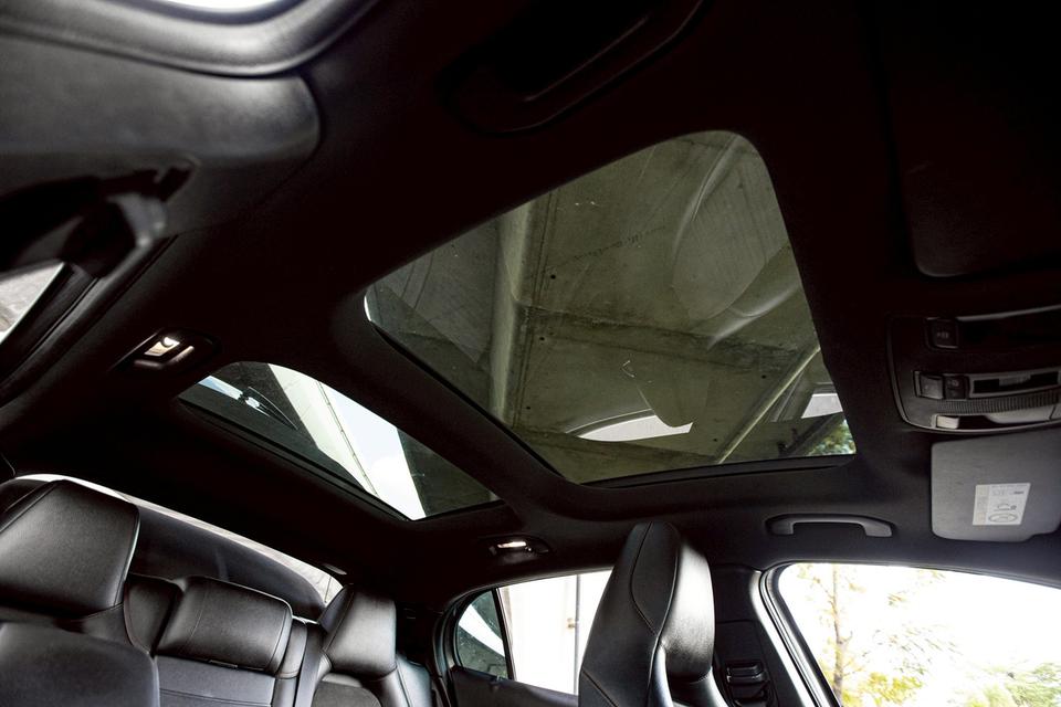 Mercedes Benz Gla250 ปี2017 15