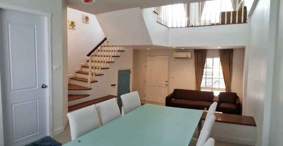 เช่าทาวน์โฮม 3 ชั้น โครงการ พลัส ซิตี้ พาร์ค นวลจันทร์ 32 2