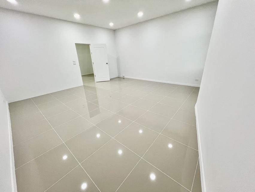 ขายอาคารพาณิชย์ 3 ชั้น ซอยกันตนา บางใหญ่ นนทบุรี 13