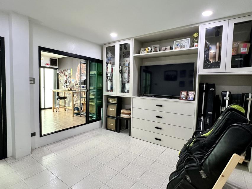 เจ้าของขายเอง ทาวน์โฮม 3 ชั้น หมู่บ้าน วี เค โฮม (V.K.Home) ท่าข้าม 7- อนามัยงามเจริญ25 18
