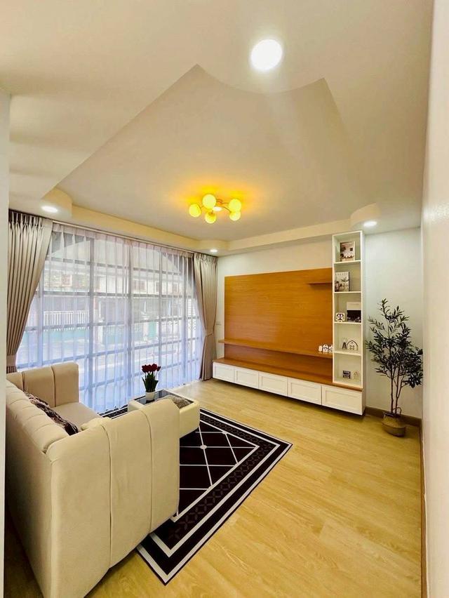 บ้านสวย รีโนเวท ตกแต่งใหม่ พร้อมเข้าอยู่ ศรีราชา-ตึกคอม 18