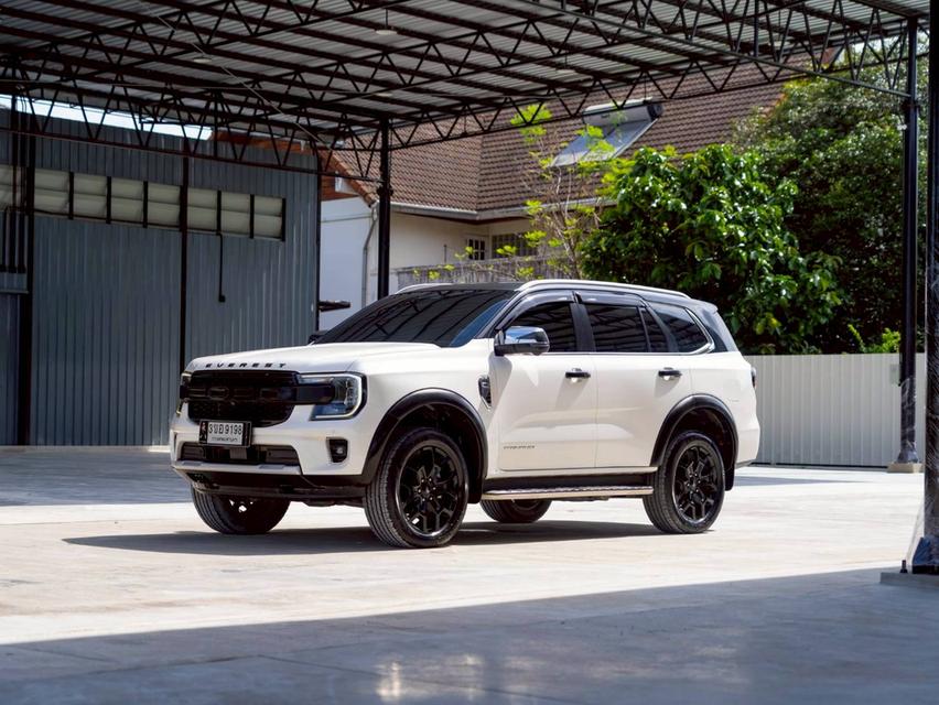 Ford Everest 2.0 Bi-Turbo Titanium+ 2WD ปีจด 2023