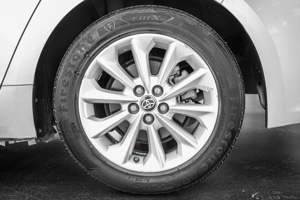 2020 TOYOTA ALTIS 1.6 G สีเทา ไมล์ 86972 กม. 16