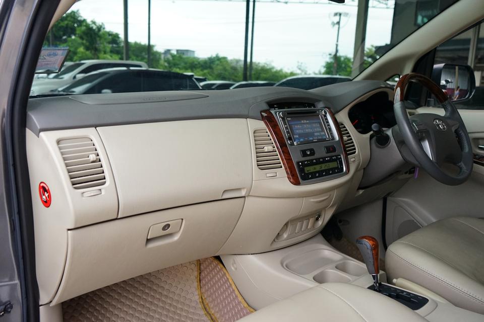 2013 TOYOTA INNOVA 2.0V 11