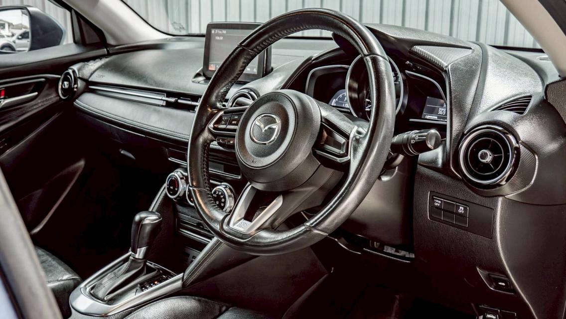 MAZDA MAZDA2 1.5 XD High Connect ปี 2018 สีน้ำเงิน โฉม ปี14-ปัจจุบัน 4Dr รูปที่ 11