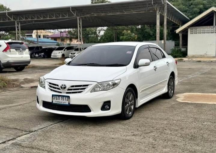 Toyota Corolla Altis สีขาว มือสองสภาพดี