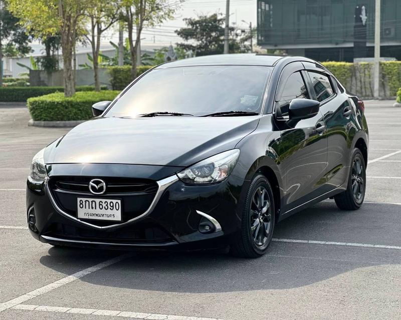 Mazda2 Skyactive 1.3 Sport High connect เกียร์ Auto สีดำ ปี2019