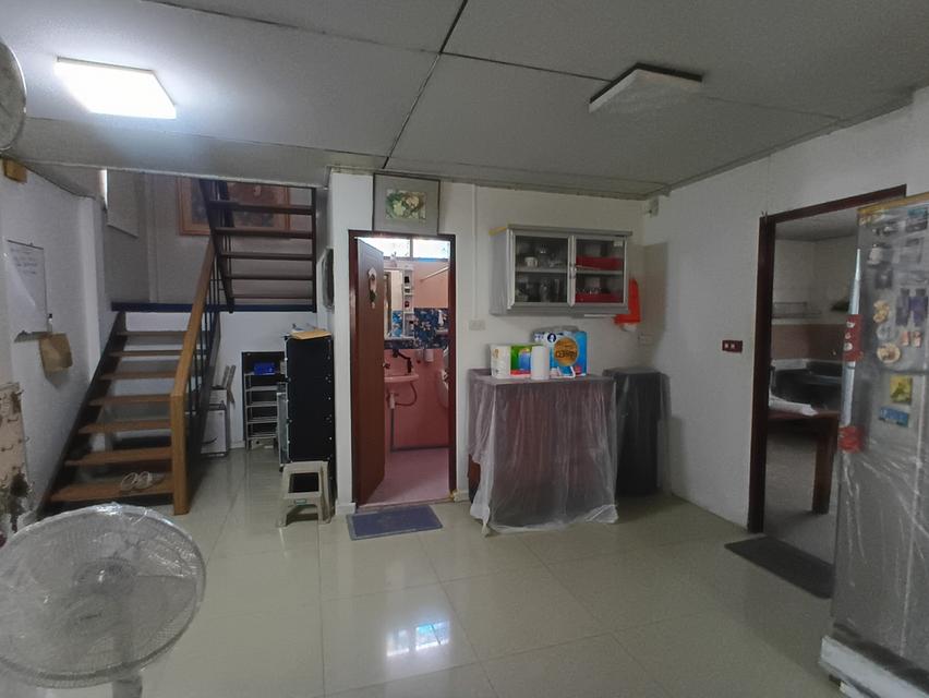ขายบ้านเดี่ยว 2 ชั้น 3 ห้องนอน 2 ห้องน้ำ เนื้อที่ 70 ตารางวา  หมู่บ้าน ส. ภาณุรังษี 3 อำเภอบางกรวย จังหวัดนนทบุรี 7