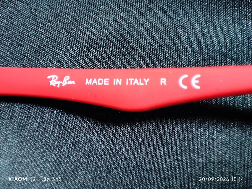 RayBan (คอลเลกชั่นพิเศษ Scuderia Ferrari) รุ่น RB8313-M (รหัสสี F008/71) เป็นแว่นทรงนักบิน (Aviator)กรอบสีทองเลนส์สีเขียวคลาสสิค เป็นเลนส์กระจก G-15 รูปที่ 9