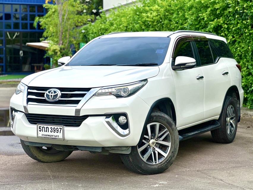 TOYOTA FORTUNER 2.4 V 2WD ปี 2016 4