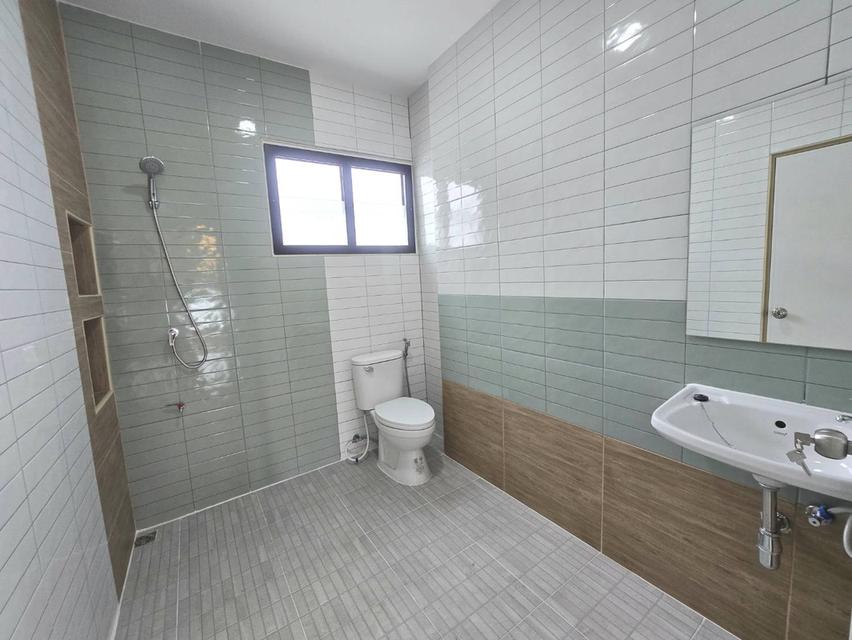 หมู่บ้านนนทวีวิลล์5 ถนนมิตรไมตรี คู้ซ้าย หนองจอก บ้านเดี่ยว2ชั้น หลังมุม 20