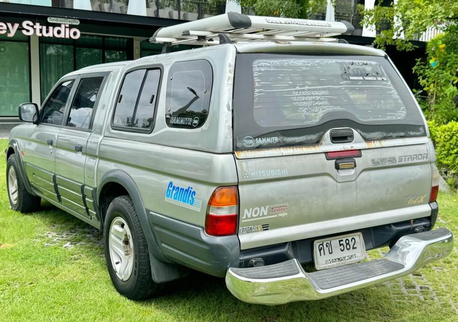 2001 Mitsubishi Strada Grandis 6