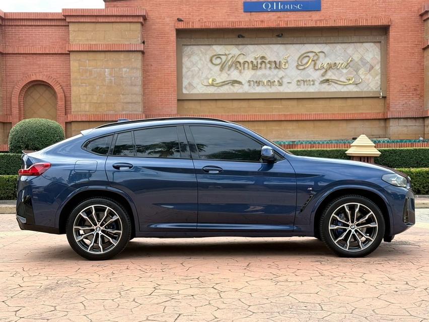 (แจ้งรหัสรถ PJP567) 2023 BMW X4 xDrive20d M SPORT รูปที่ 5