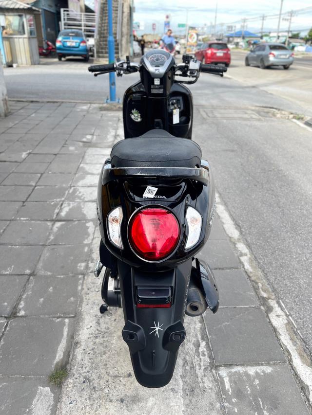 Honda Scoopy i สีดำ