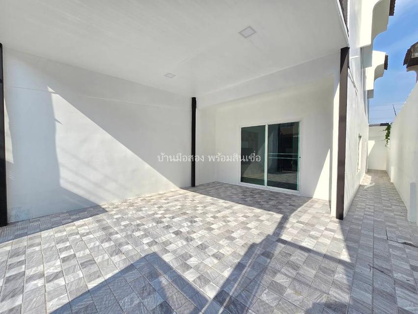 หมู่บ้านฉัตรหลวง ราษฎร์อุทิศ 2