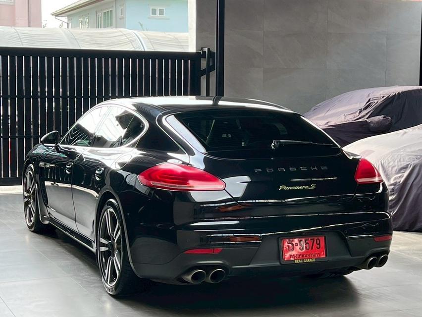 Porsche PANAMERA 3.0 S E-Hybrid Sedan 4