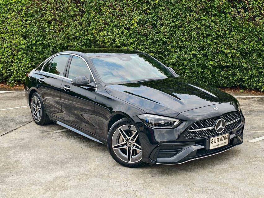 2023 Mercedes Benz C350e AMG รถหรูสภาพใหม่ ไมล์น้อยมาก เหมือนได้รถใหม่ แต่ประหยัดไปถึง 50%เลยครับ
