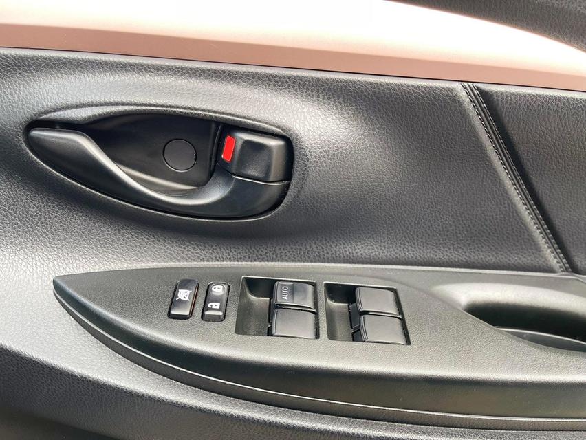 𝐓𝐎𝐘𝐎𝐓𝐀 𝐕𝐈𝐎𝐒  E ออโต้  ปี𝟔𝟎 (𝟐𝟎𝟏𝟕) 11