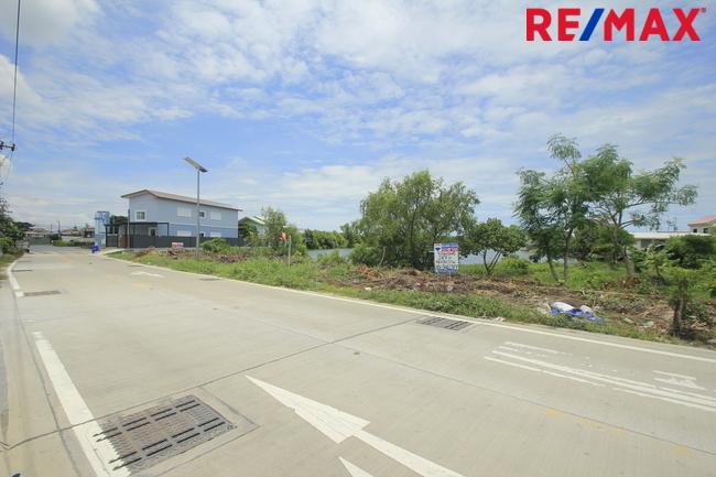 ที่ดินประชาอุทิศ90 ซ.จัดสรรตาเบิ้มริมถนนเมน 207วา เหมาะสร้างบ้าน หอพัก เปิดกิจการค้าขาย ใกล้ทางด่วนสุขสวัสดิ์-บางพลี โรงเรียนสารสาส์นประชาอุทิศ 8