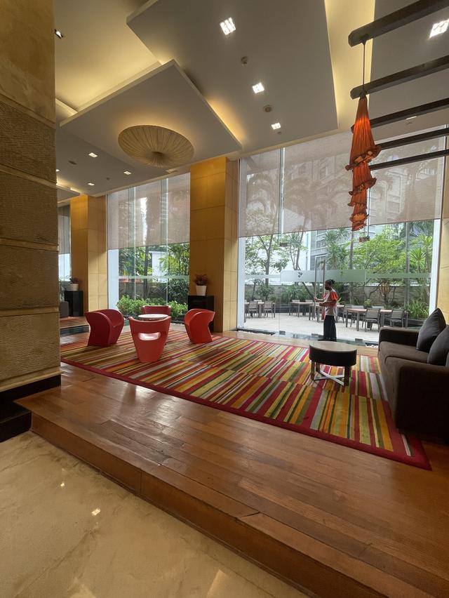 ขายเออร์บานาหลังสวน ห้อง 40 ตร.ม 1.2 ล้านบาท 12
