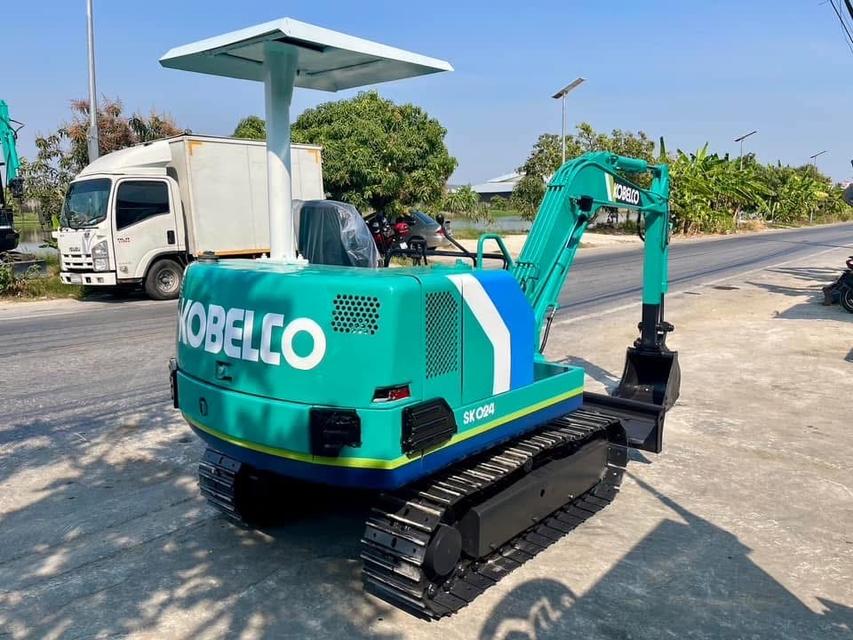 รถแม็คโคร Kobelco SK024 มือ 2 3