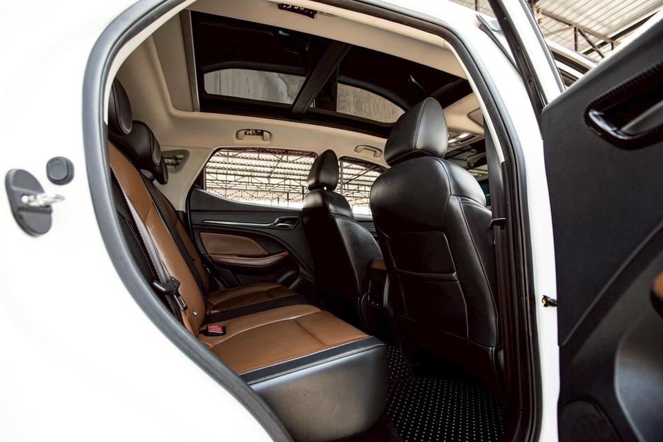 MG ZS 1.5X Sunloof ปี2021 มือเดียวป้ายแดง รูปที่ 15