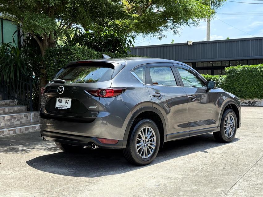 2019 MAZDA CX5 2.0 รถมือเดียวออกป้ายแดง รถวิ่งน้อย เข้าศูนย์ตรงระยะ รถไม่เคยมีอุบัติเหตุครับ 3