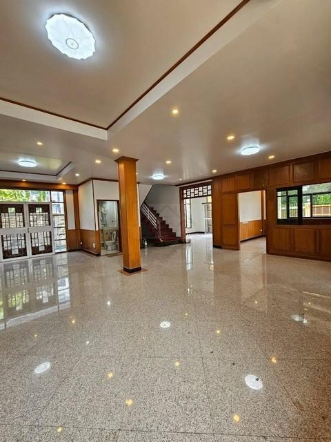 ให้เช่า บ้านเดี่ยว 3 ชั้น ลาดพร้าว 93 ใกล้รถไฟฟ้า สถานีมหาดไท เหมาะอยู่อาศัย ทำออฟฟิศ ** จดทะเบียนได้ 7 ห้องนอน 5