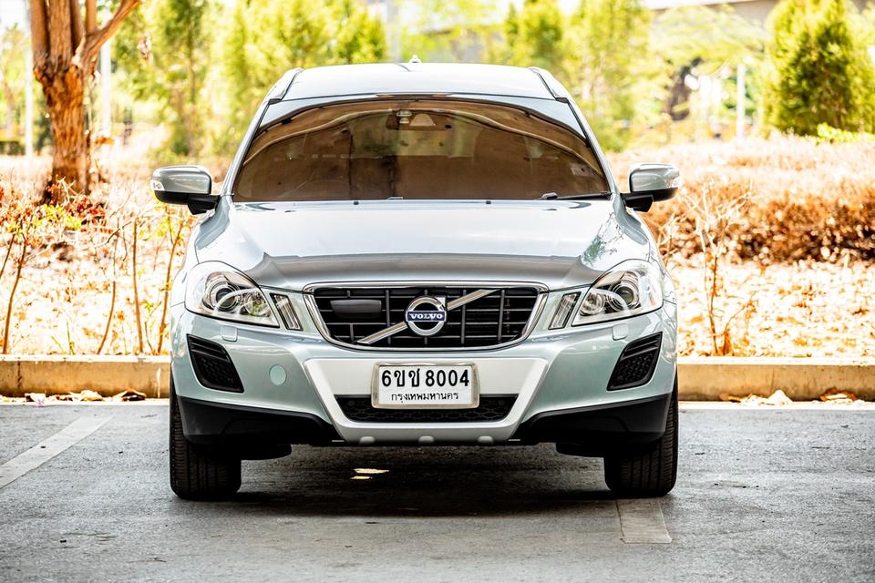 Volvo Xc 60 D3 2.0 ปี 2011 เครื่องยนต์ ดีเซล เกียร์ AT  สีเทา มือเดียวป้ายแดง 2