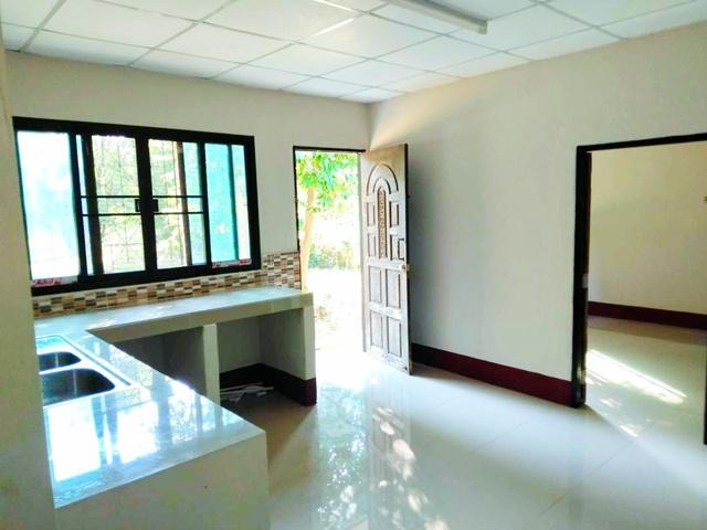 อ่างซับประดู่ คลองตะแบก 900 ม.ปั๊มน้ำมัน ปตท. สีคิ้ว บ้านเดี่ยว 2 ชั้นหลังใหญ่ 3 นอน 2 น้ำ ขนาด1.5ไร่ บรรยากาศร่มรื่น ถ. 4