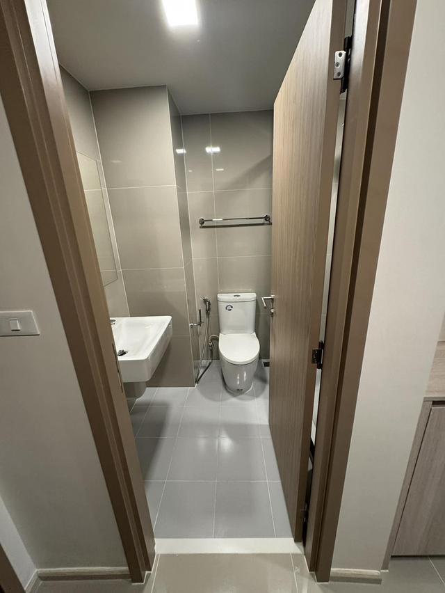 ปล่อยเช่าห้องใหม่ ✨ 𝐅𝐥𝐨 𝐛𝐲 𝐬𝐚𝐧𝐬𝐢𝐫𝐢 ห้องวิวแม่น้ำ & ICONSIAM 🚊เพียง 𝟑𝟓𝟎 เมตร 𝐁𝐭𝐬 คลองสาน 🛒𝟏 ก 14