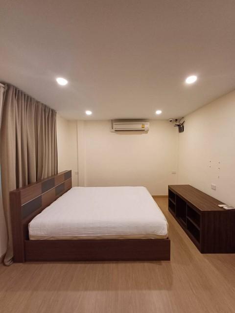 P127 ให้เช่าบ้านเดี่ยว ย่านทาวน์อินทาวน์ ถนนประชาอุทิศ เหม่งจ๋าย ซอยทรัพย์ประชา ห้วยขวาง ทำเลดี ซอยติดถนนเลียบทางด่วน ใกล้แยกโรงแรม SC PARK 2