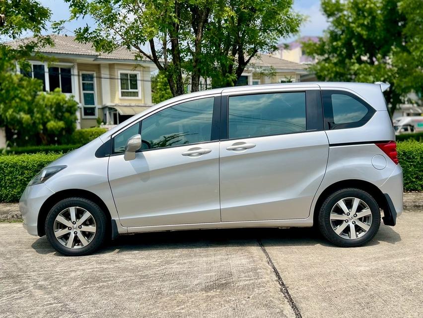 Honda Freed 1.5E ประตูสไลด์ไฟฟ้าปี:2010 เกียร์ :ออโต้ เครื่องยนต์ :เบนซิน สี :เทา รูปที่ 5