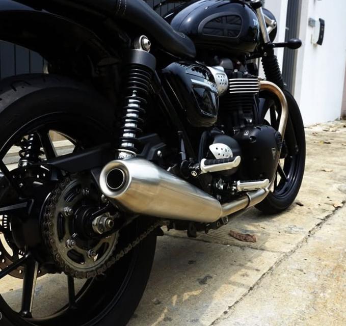 2020 Triumph Street Twin Divine Black Brembo Bonneville T100 มือสอง 6