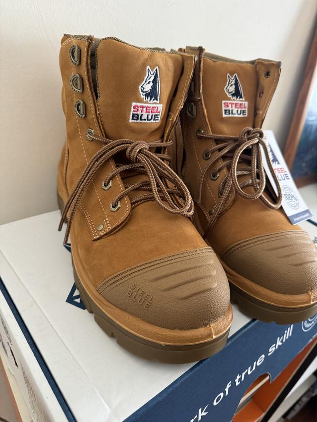 รองเท้าหัวเหล็ก รองเท้าเซฟตี้ safety shoe