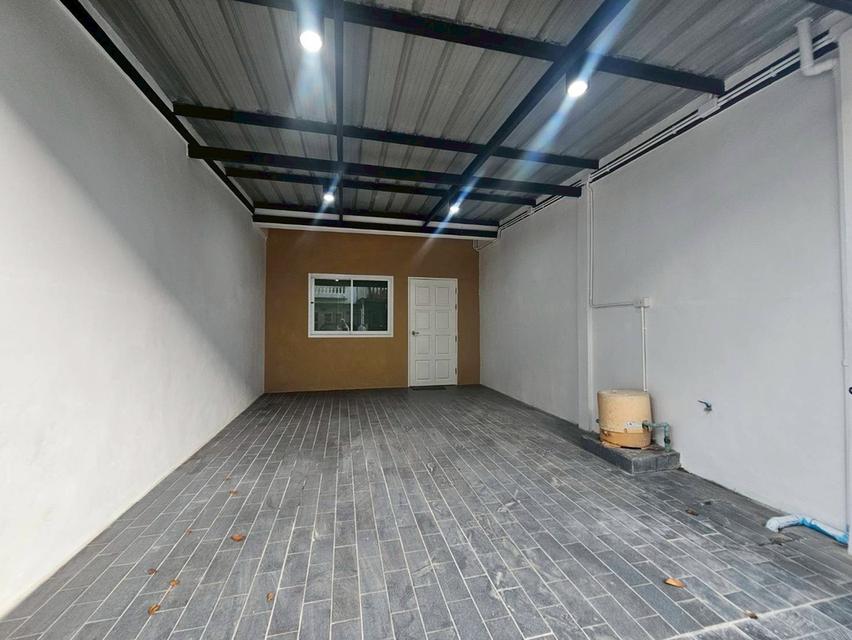 ขายทาวน์เฮาส์ 2 ชั้น หมู่บ้านปรีชา 8 บ้านรีโนเวทใหม่พร้อมอยู่ ราคาดีมาก (N.1936) 2